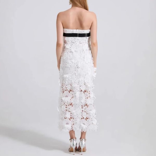 51Q0Rhmmk6L.jpg Sexy Sleeveless Flower Embroidery Slim Fit Wrap Hip Top Mesh Slim Fitting Lace Elegant Splicing Dress (White,Large)