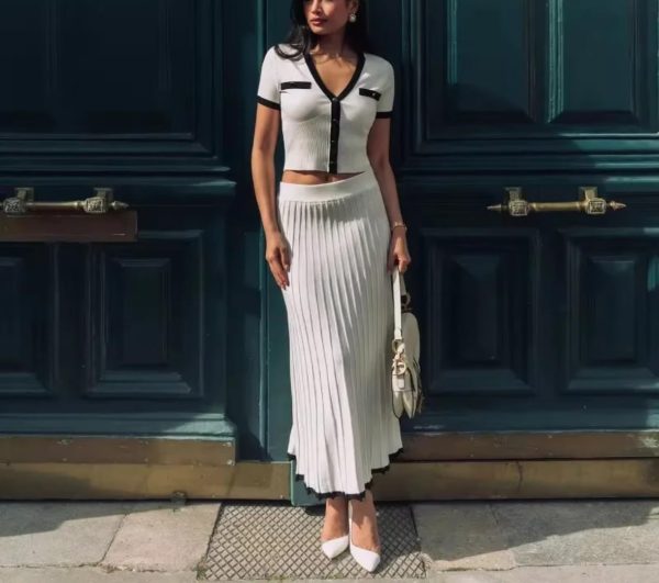 Women's Knitted Slim Elegant 2 Piece Set Single Button V Neck Short Sleeve Top and Pleated a Line Solid Color Skirt Suit