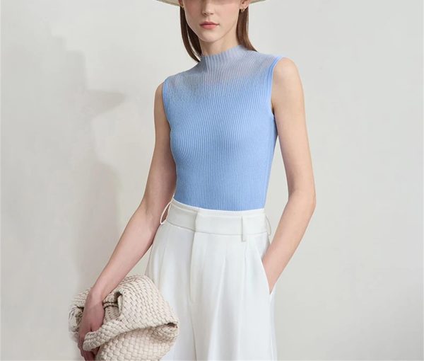 Women's Mock Neck Knit Camisole - Double Curved Yarn Top for Sleeveless Elegance