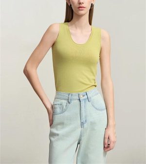 Women's Lazy Knit Vest - Solid U-Neck Sweater Top for Casual Spring Wear