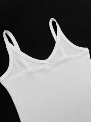 Womens Spaghetti Strap V-Neck Ribbed Tank Tops for Women 2025 Slim Fitted Soft Camisole Basic Layering Shirts