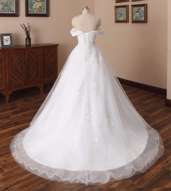Lace Train Wedding Dress for Bride Aline Applique Bride Dress Long Tulle Off Shoulder Strapless