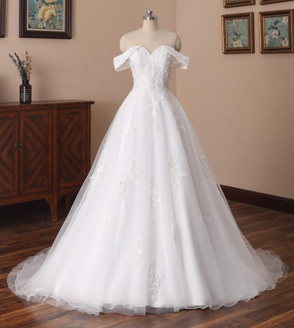 Lace Train Wedding Dress for Bride Aline Applique Bride Dress Long Tulle Off Shoulder Strapless