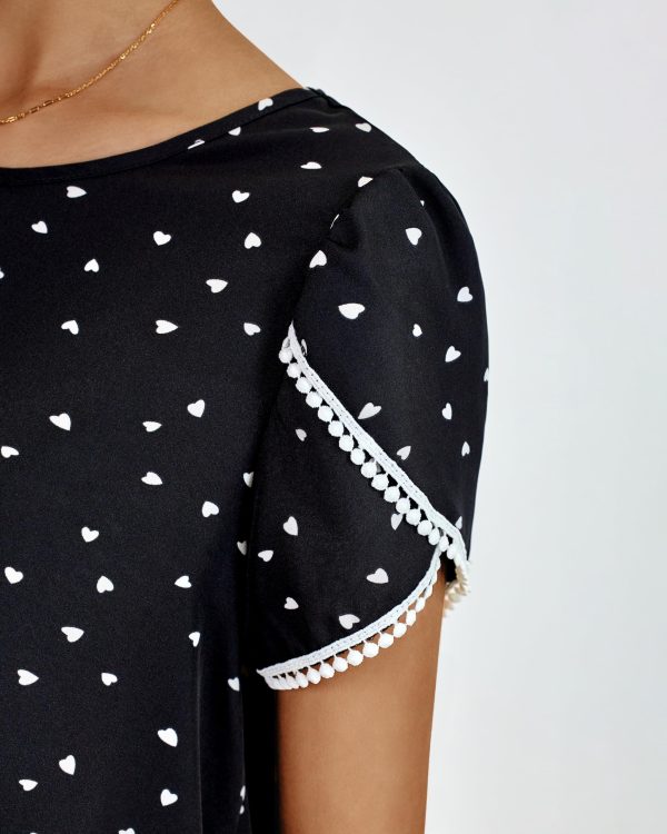 Women's Shirts Summer Casual Crewneck Lace Crochet Short Sleeve Blouses Cute Floral Print Loose Tunic Tops